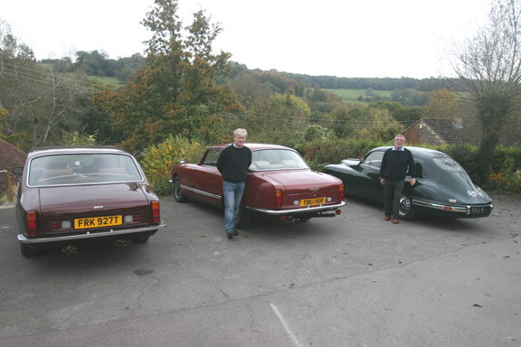 At the Wheatsheaf Inn, Combe Hay. KY Red, David Williams-Young with his red 411S5 (note the difference in the rear windshield), and Clive Best with his green 403.
