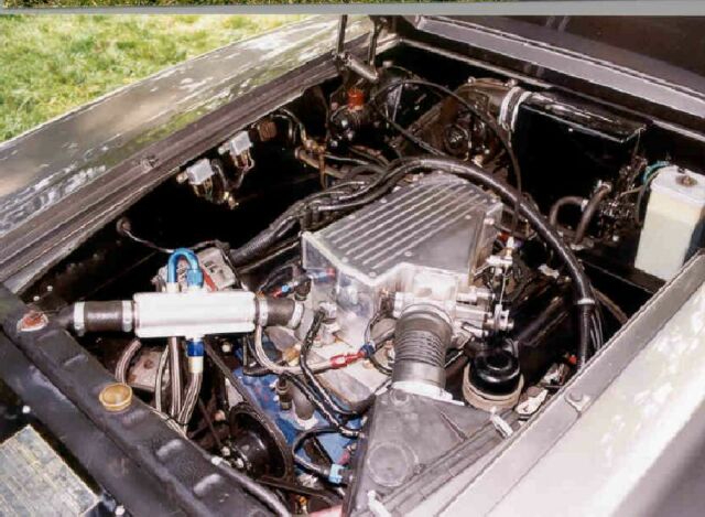 409 with interesting engine bay