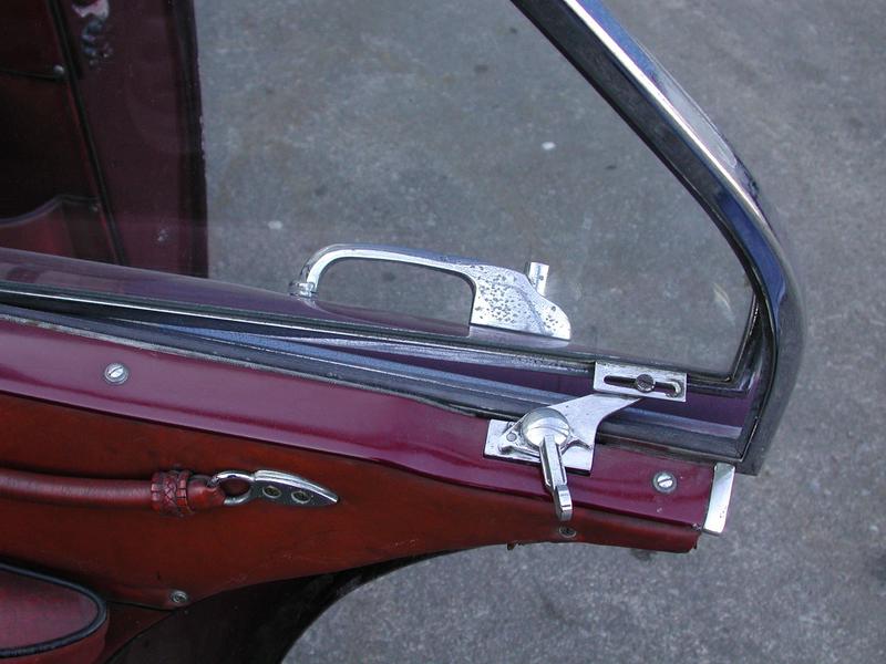 152 aph rear window lock detail